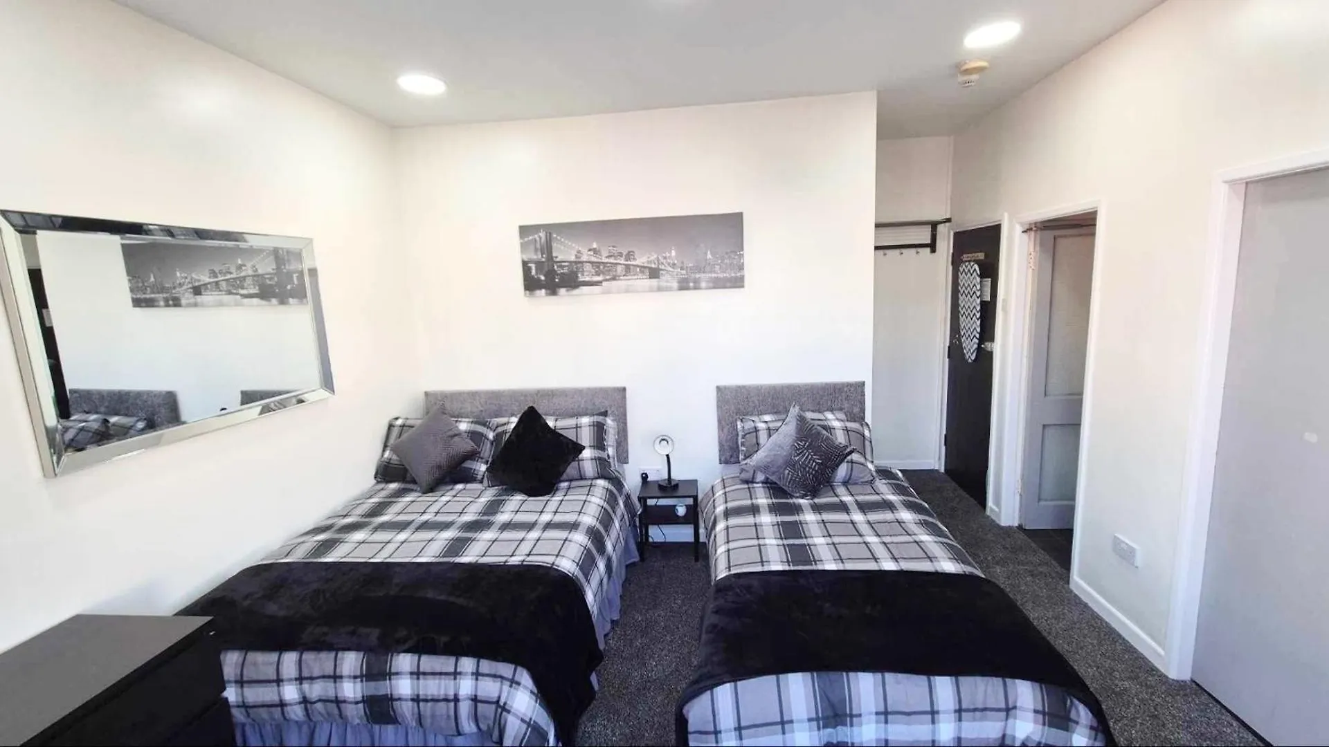 St Nicholas Holiday Apartments Blackpool